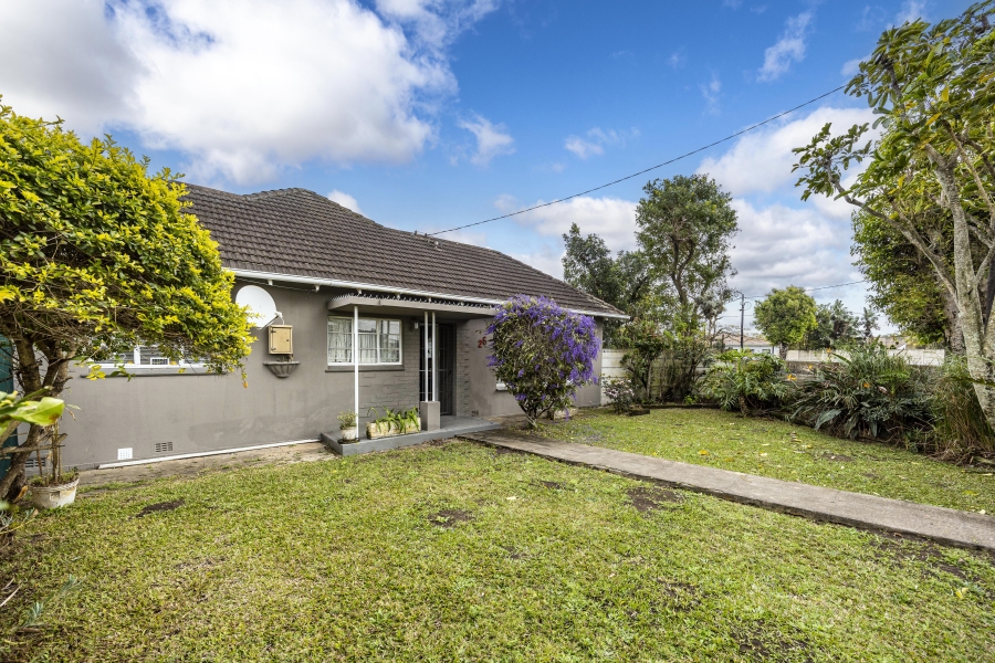 3 Bedroom Property for Sale in Cambridge West Eastern Cape